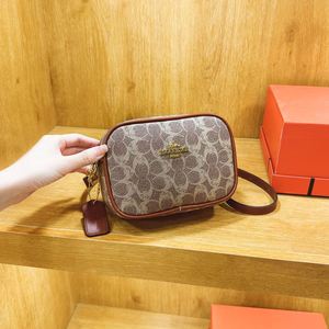Sac messager tendance rétro pour femme - Petit sac à bandoulière carré en PU avec fermeture éclair - Design multifonctionnel.700 - Product Image 4