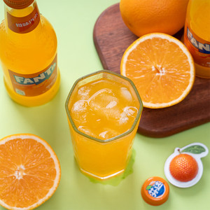Boissons gazeuses Coca-Cola <span class=keywords><strong>Fanta</strong></span>, soda à l'<span class=keywords><strong>orange</strong></span> classique, <span class=keywords><strong>bouteille</strong></span> en verre, boisson gazeuse <span class=keywords><strong>Fanta</strong></span>, 275 ml - Product Image 6