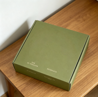 Boîte d'expédition personnalisée vert sauge pour vêtements, boîte en carton ondulé avec logo personnalisé, emballage cadeau écologique pour vêtements