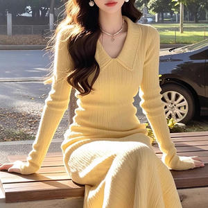 Robe en tricot à col polo jaune vif de style coréen pour femmes, robe longue élégante décontractée, automne 2025 - Product Image 4