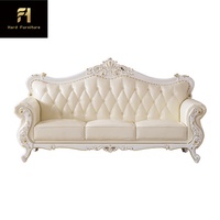 Ensemble de canapés en cuir de style rétro européen pour salon de villa, design classique blanc médiéval