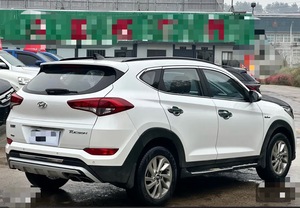 <span class=keywords><strong>Hyundai</strong></span> <span class=keywords><strong>Tucson</strong></span> 1.6T Classic SUV Usato, Guida a Sinistra, Sedili in Pelle, Telecamera Posteriore, Pneumatici R16, Cerchi in Alluminio - Product Image 4