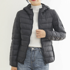 Manteau d'hiver classique mi-long pour femme, simple et élégant. - Product Image 6