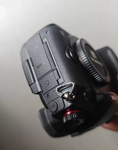 Appareil photo hybride Panasonic GH5S d'occasion avec écran tactile pour la photographie et la vidéo, capteur Live MOS - Product Image 4