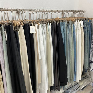 Jeans pour femmes de haute qualité, jeans bleus droits à perles, jeans skinny décontractés, fabricant de jeans pour femmes, vente en gros - Product Image 1