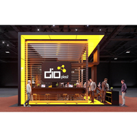 Conception professionnelle de stand d'exposition en bois sur mesure, y compris un comptoir d'accueil, pour les salons professionnels mondiaux aux États-Unis, en Europe et à Dubaï