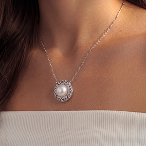 Copper Filigree Lattice Round <b>Disc</b> Freshwater Pearl Pendant Necklace Hollow Carved Vintage Elegant Jewelry for Women - Product Image 2