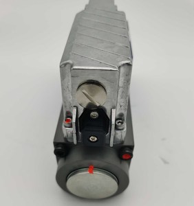0811404803  4WRPEH 10 B100L-2X/G24K0/A1M Válvula Proporcional, para Uso Industrial - Product Image 2