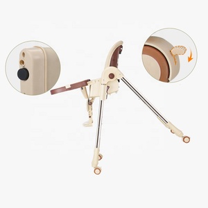 <span class=keywords><strong>Silla</strong></span> Alta Multifuncional Plegable para Bebés y Niños con <span class=keywords><strong>Ruedas</strong></span> - Product Image 4