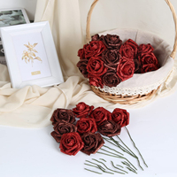 Bouquet de roses éternelles personnalisé pour la Saint-Valentin, style tendance, personnalisation possible.