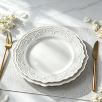 Service de table en porcelaine blanche à motif floral en relief, style vintage français, assiettes et bols en céramique, personnalisation du logo, vente en gros