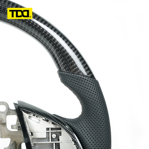 พวงมาลัยคาร์บอนไฟเบอร์ TDD สำหรับมิตซูบิชิ - Product Image 4