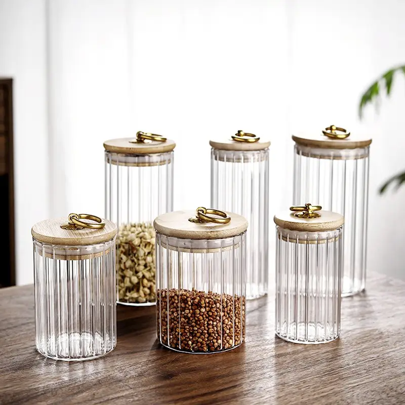 Wholesale Kitchen Borosilicate Glass Airtight Food Storage Container with Bamboo Wood Lid Round Clear Glass Jar Pantry Organizer