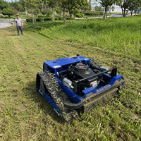 Tondeuse à chenilles télécommandée 200m avec coupe de 550mm, moteur essence 224cc et réglage de hauteur à distance pour broussailles et herbe haute agricoles
