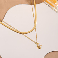 Collier à pendentif superposé le plus vendu, collier en acier inoxydable double couche doré et tendance avec pendentif en perle