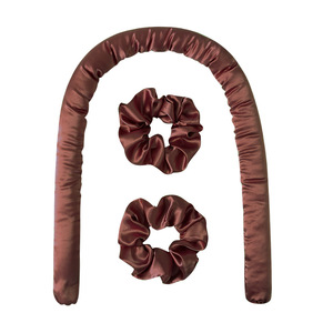 Diadema de satén en forma de U con juego de scrunchies para protección del cabello y uso diario - Product Image 4