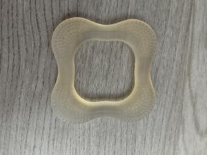 <span class=keywords><strong>Mordedor</strong></span> de Silicona Líquida Cuadrado Personalizado al por Mayor, Paquete de 2 para Bebés Antes y Después de la Dentición con Caja Portátil a Prueba de Polvo - Product Image 5