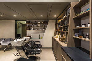 Diseño y Equipamiento de Barbería Llave en Mano |   Interior de Salón de Belleza Masculina de Estilo Industrial Moderno, Mobiliario Modular para Salón de Peluquería - Product Image 3