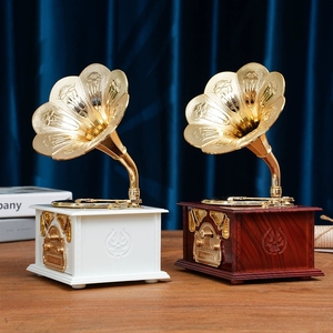 Caja de música con forma de fonógrafo de estilo vintage para regalo de cumpleaños de pareja de estudiantes - Product Image 3