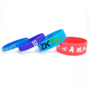 Âm nhạc tổ chức sự kiện trống aiesec cao su dây đeo cổ tay tùy chỉnh màu sắc Đảng Silicone Vòng đeo tay với logo - Product Image 4