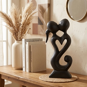 Estatua de Pareja Besándose en Madera Suar Negra, Figura de Corazón, Escultura de Madera Hecha a Mano, Artesanía de Bali, Decoración del Hogar, Idea de Regalo de Boda - Product Image 2