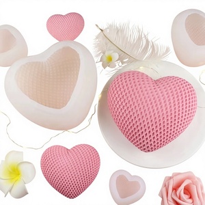 Molde de Horno Tridimensional con Forma de Corazón y Cuadrícula para Pasteles de Mousse y Velas Aromáticas, Apto para Horno, DIY - Product Image 2