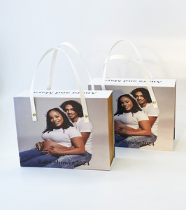 Caja de Regalo para Baby Shower 2026 <span class=keywords><strong>con</strong></span> MOQ Bajo, Caja Rígida de Papel <span class=keywords><strong>con</strong></span> Imán Personalizada, Forro de <span class=keywords><strong>Tela</strong></span>, Grabado en Relieve, Foto Personalizada de Mamá y Papá - Product Image 6
