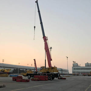 Grúa sobre Orugas de 130 Toneladas STC1300C, Equipo de Elevación Hidráulico de Alta Resistencia - Product Image 6