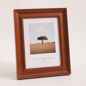 Présentoir <span class=keywords><strong>photo</strong></span> de bureau en bois massif de style européen, couleur et taille personnalisables, avec cadre en bois mural en verre haute définition pour la maison - Product Image 3