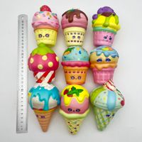 Best-seller Internet, également Star EVA Ice Cream, jouet à presser à récupération lente, article anti-stress et de farce très populaire, 12 cm, à partir de 14 ans