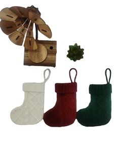 Adorno Navideño de Poliéster Pintado a Mano con Escena de Río al Estilo del Festival de Qingming - Product Image 5