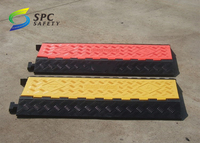 Protector de Cables de PVC Rojo de Alta Resistencia para Construcción y Carreteras, con 5 Canales, Rampa Protectora de Cables de Goma, Reductor de Velocidad