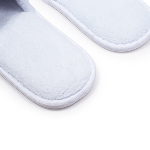 Zapatilla de lujo con logotipo personalizado OEM para hoteles, diseño blanco con punta abierta, suela de EVA suave, servicios de hotel lavables desechables para viajes - Product Image 5
