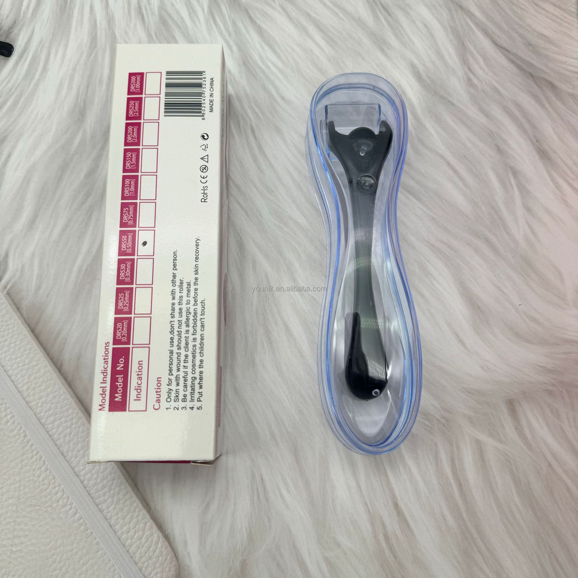 Roller Black handle [with plastic box]