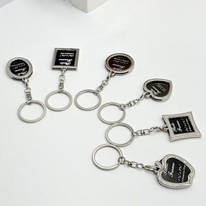 Porte-clés carré de haute qualité, populaire dans les usines, porte-clés commémoratif, joli cadeau pour couple. - Product Image 2