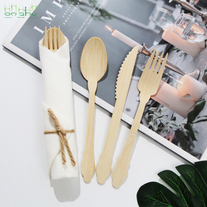 Juego de <span class=keywords><strong>Cubiertos</strong></span> Desechables de Bambú y Servilletas Pre-enrolladas, Tenedores, Cuchillos, Cucharas, Servilletas Biodegradables Envueltas para Fiestas y Bodas - Product Image 1