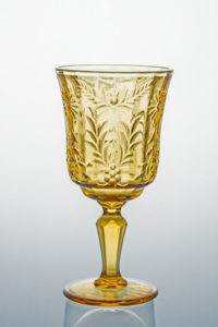 Reliëf Vintage Glazen Bekers Effen Veelkleurige Geperste Daisy Bloem Wijn Duurzaam En Stylishi Voor Feest - Product Image 4