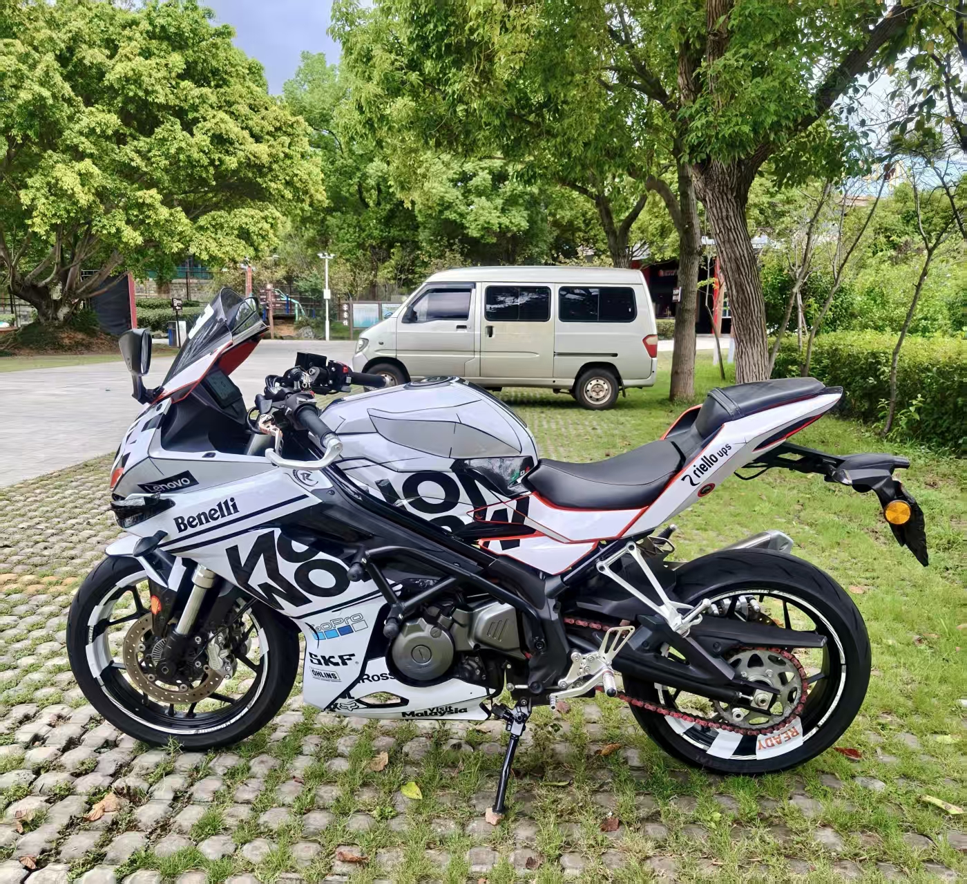 Benelli Tornado 302R Supersport начального уровня-300 куб. См параллельный-двойной, Полный Обтекатель + двойные дисковые тормоза | Глобальная доставка