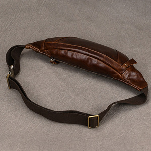 Sacs de poitrine de luxe en cuir de vache véritable pour hommes sac de ceinture en cuir gras multi-usages sac de taille vintage pour hommes - Product Image 3