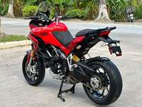 Moto Ducati MTS1200S Multistrada d'occasion, puissante, pour longues distances, avec quatre modes de conduite
