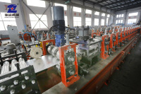 Machine de formage à froid automatique pour garde-corps routiers, ligne de production métallique pour la fabrication de panneaux de garde-corps routiers et ferroviaires