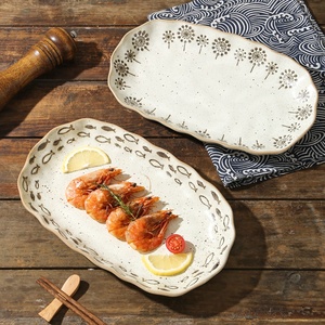 <span class=keywords><strong>Assiette</strong></span> ovale en céramique à motif de <span class=keywords><strong>pissenlit</strong></span> et de poissons dessinés à la main, style rétro, pour le service quotidien à la maison et la mise en scène de table décontractée champêtre - Product Image 1