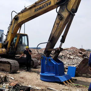 Graafmachine Met Schroot Magneet Zijn Te Hulp In De Schoonmaak/Clearing Van Ferro Schroot Binnen Sloop Sites En Recycling yards - Product Image 3