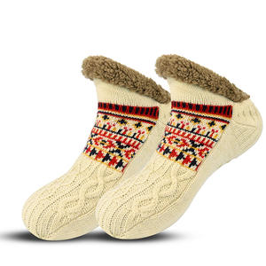 Winter EssentialHigh Quality Indoor Home Slipper Socks Chaussettes d'<span class=keywords><strong>hiver</strong></span> chaudes et antidérapantes Chaussettes de sommeil pour hommes - Product Image 2