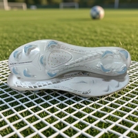 Semelle extérieure en TPU + fibre de carbone pour chaussures de football d'élite, super légère, anti-torsion, semelle de football OEM ODM