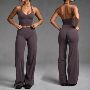 Completo da donna con top a collo alto e pantaloni yoga a gamba larga, vita alta, morbido ed elasticizzato, per allenamento e relax, con cintura liscia - Product Image 1