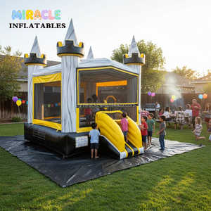 Castillo Inflable Blanco <span class=keywords><strong>de</strong></span> Mármol <span class=keywords><strong>de</strong></span> Lujo, Grado Comercial, 13x13 pies, para <span class=keywords><strong>Alquiler</strong></span> en Eventos Elegantes - Product Image 1