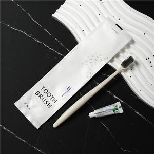 Ensemble de masques souples jetables en plastique pour hôtel, articles de toilette de luxe écologiques pour <span class=keywords><strong>chambre</strong></span>, bonnet de douche, brosse à dents portable pour voyage <span class=keywords><strong>d</strong></span>'affaires - Product Image 6