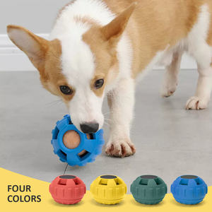 Pelota de juguete para masticar perros de goma Natural duradera ecológica de estilo de dibujos animados con dispensación de golosinas para perros - Product Image 4