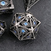 Ensemble de dés métalliques polyédriques carrés DND de 7 pièces, éco-responsables, à bords tranchants, motif Dragon, Yeux Magiques Mystiques Creux, pour RPG, directement de l'usine